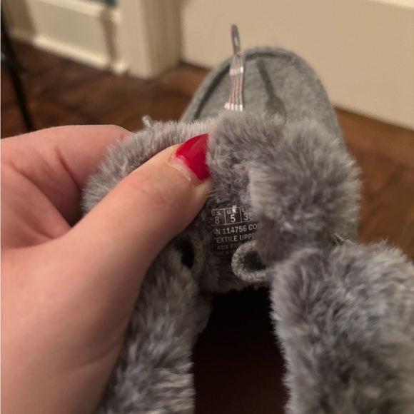 NEW Skechers BOBS fur lined shoes - Picture 6 of 6